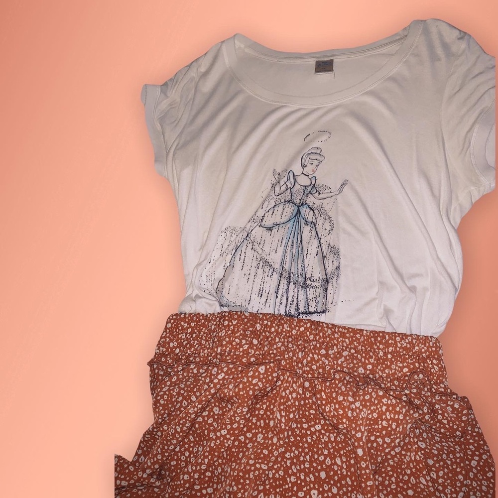 Cinderella Tee✨🦋💙